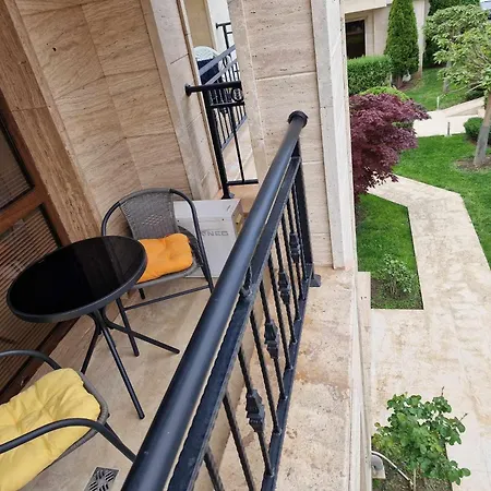 апарткомплекс амара студио 13 * סאני ביץ'