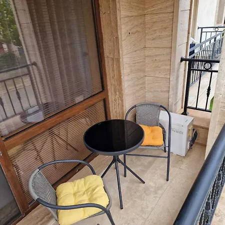 апарткомплекс амара студио 13 Sunny Beach